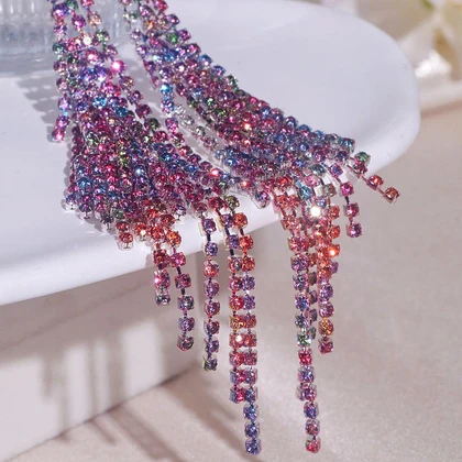 Welded diamond earrings rhinestone earrings Unique design noble and elegant acce